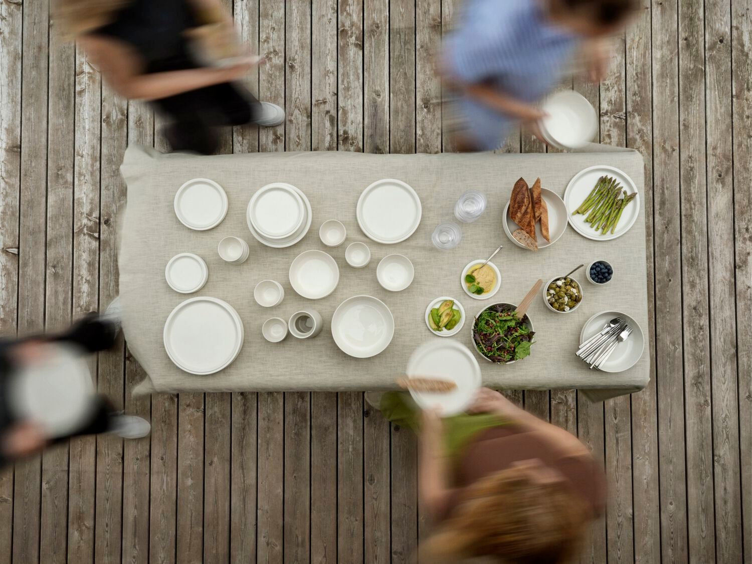 Фарфоровая круглая плоская тарелка ZONE DENMARK Eau ARCH-00035157 - Вид №1