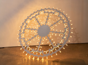 Деревянный торшер