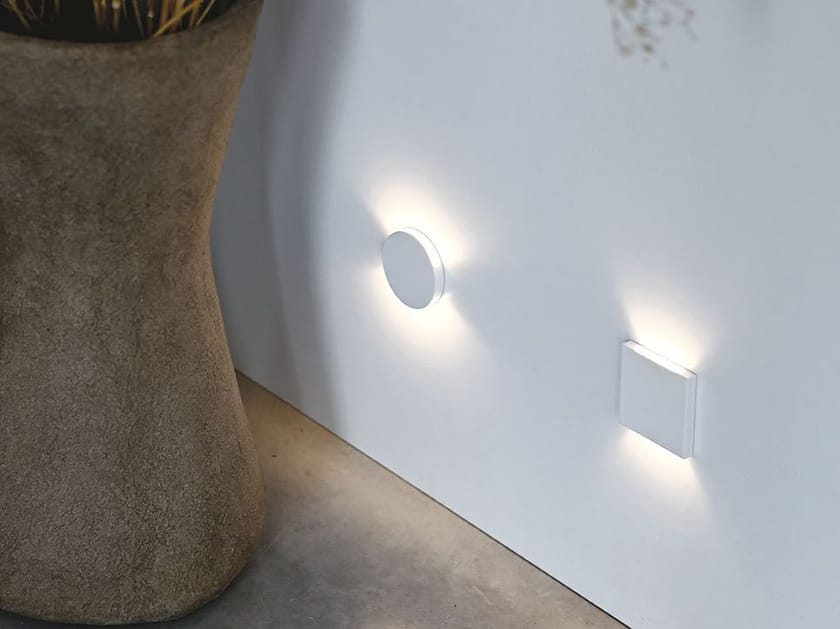 Настенный светодиодный маркер AXOLIGHT DOT ARCH-00095945