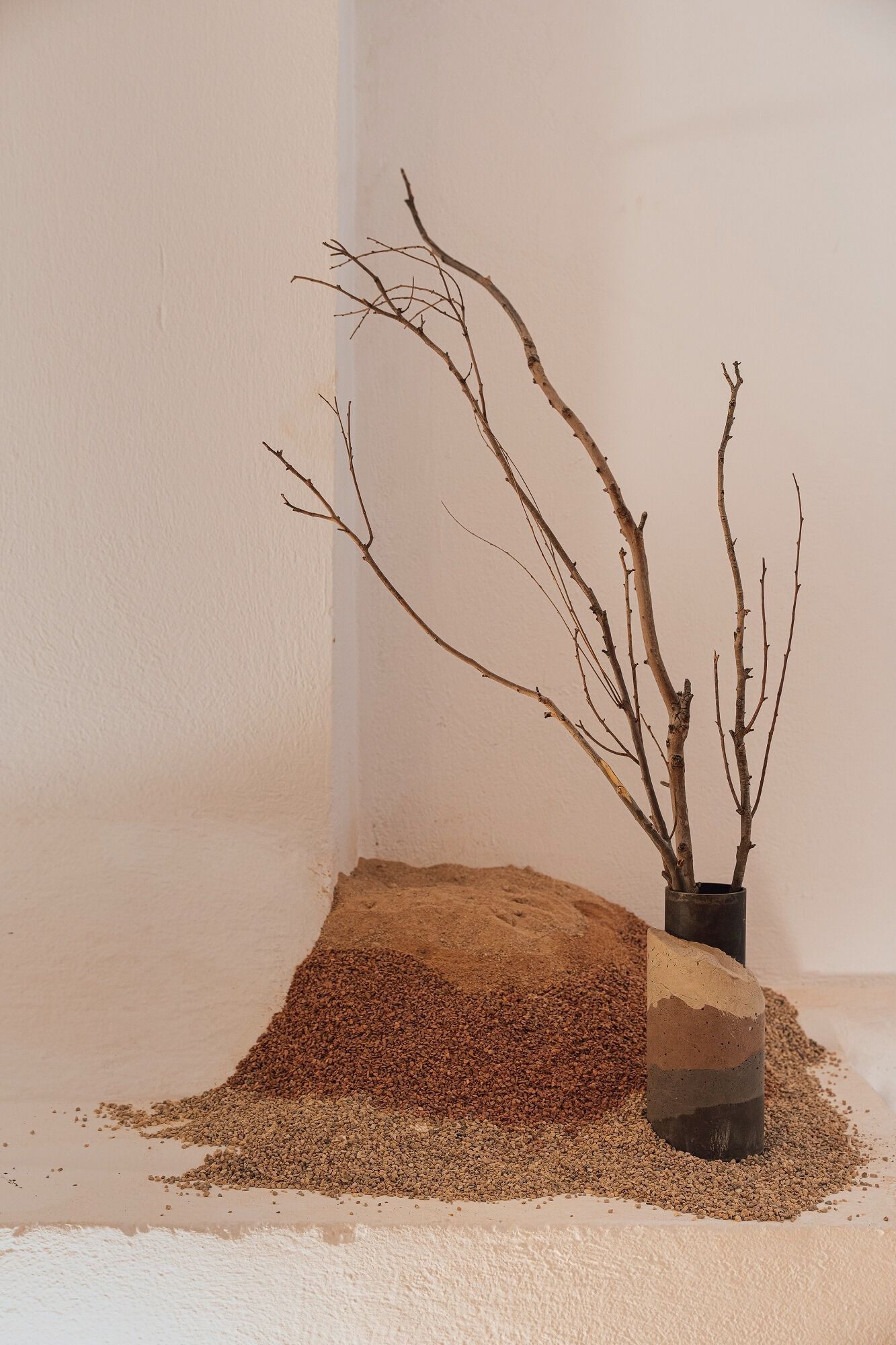 Бетонная ВАЗа URBI et ORBI Medius Terra ARCH-00088385 - Вид №4