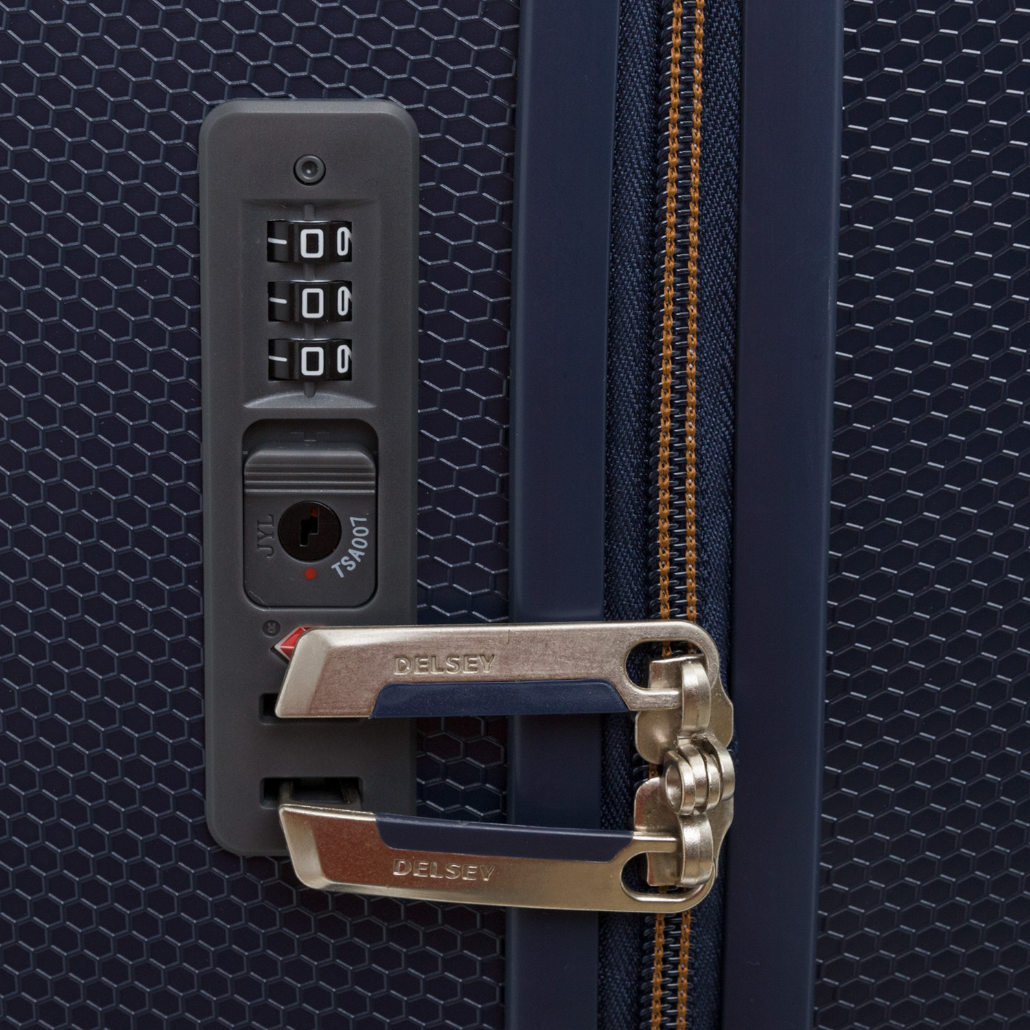 3871810 02 Чемодан 3871810 Spinner 66 Delsey Toliara  - Вид №4