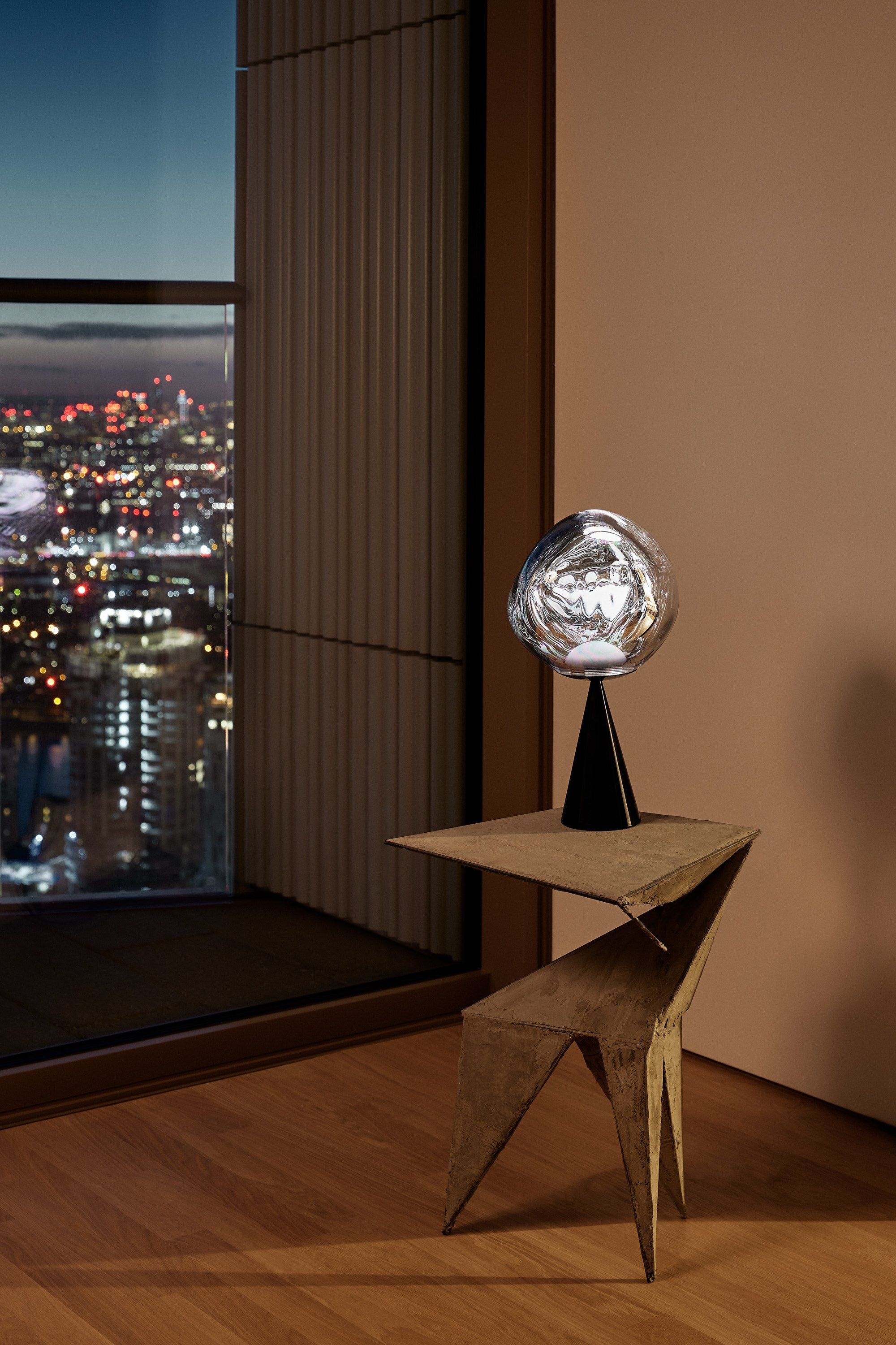 Светодиодная настольная лампа с батарейным питанием Tom Dixon Melt ARCH-00056851 - Вид №34