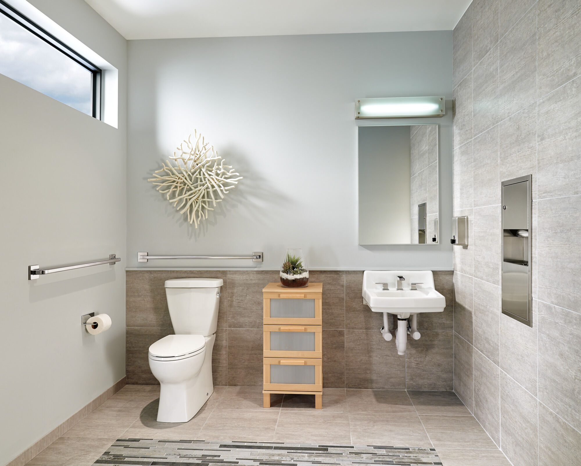 41936 36-дюймовый угловой современный декоративный поручень ADA Delta Faucet Delta Хром - Вид №1