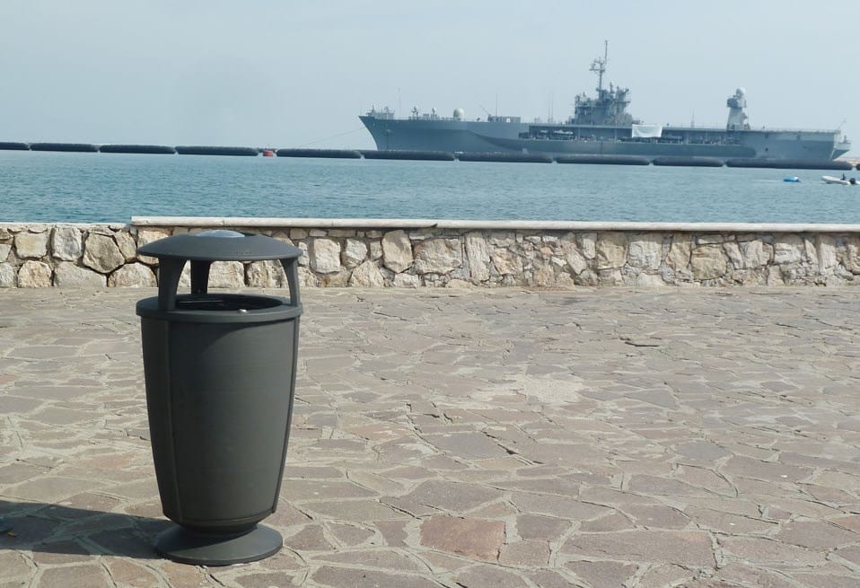 Держатель для мусора с крышкой и пепельницей для наружного использования Neri Idesia ARCH-00030864 - Вид №6