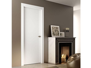 Лакированная распашная дверь