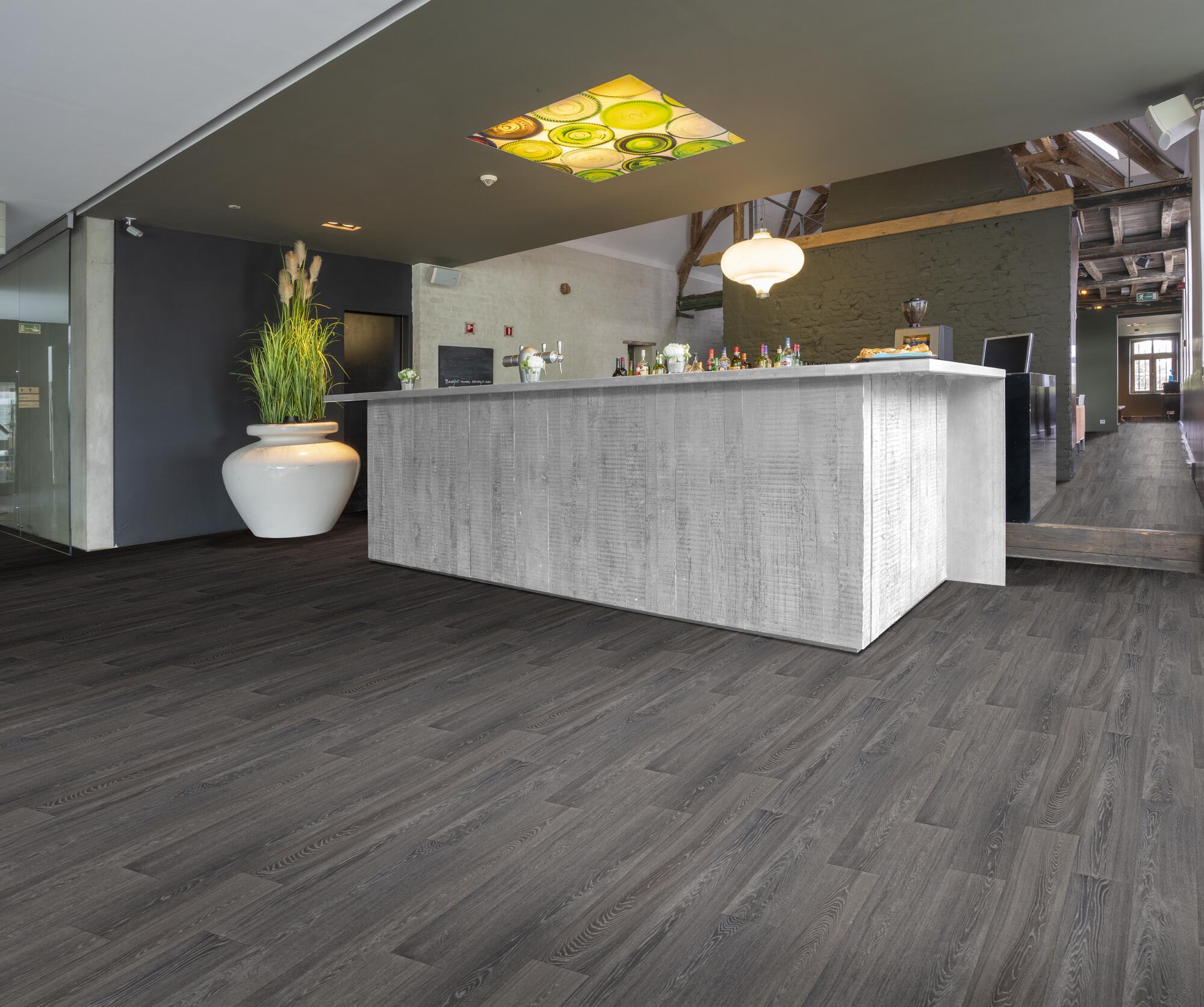 Нескользящий виниловый пол с эффектом дерева BEAUFLOR Xtreme ARCH-00023733 - Вид №3