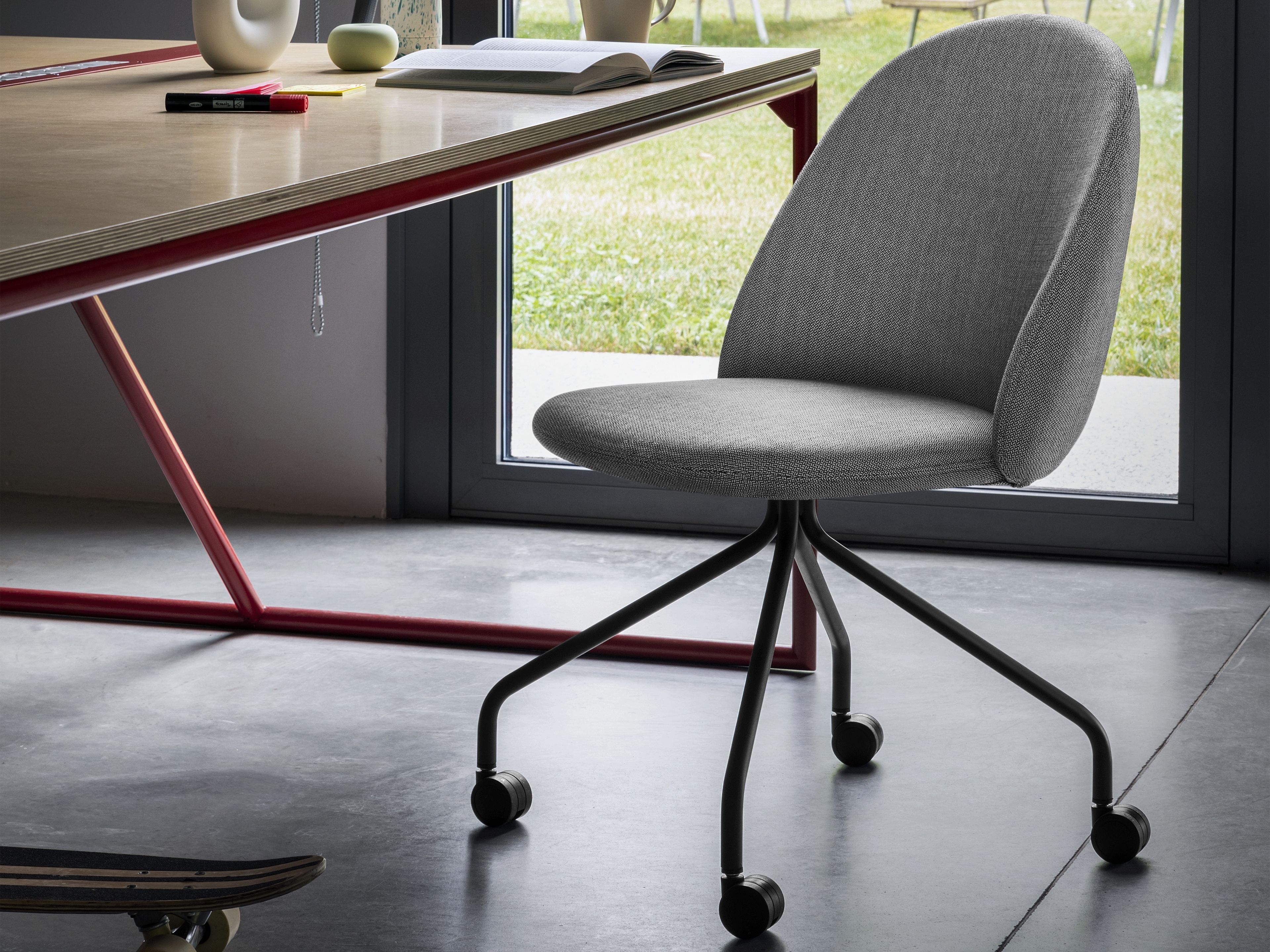 Мягкий стул с колесами Miniforms Iola ARCH-00013046 - Вид №1