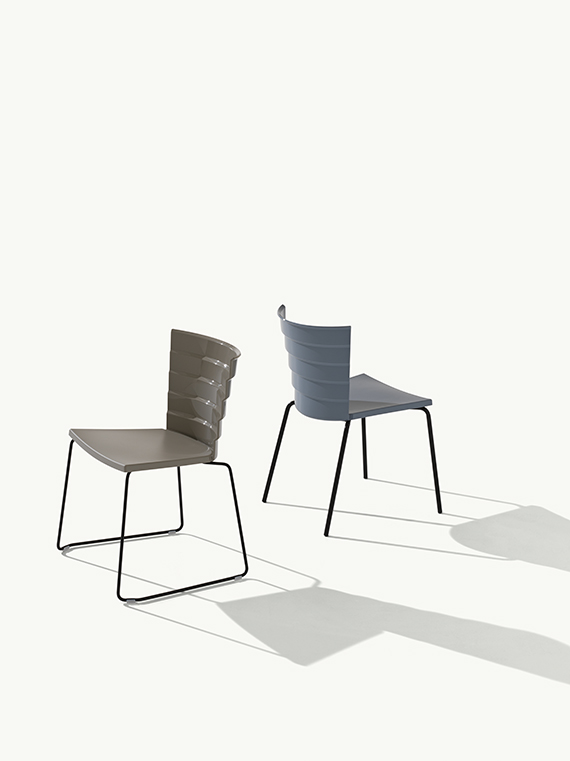 Bikini 530 Стул со стальным каркасом на 4 ножках и корпусом из полипропилена. Et al. Bikini - Вид №1