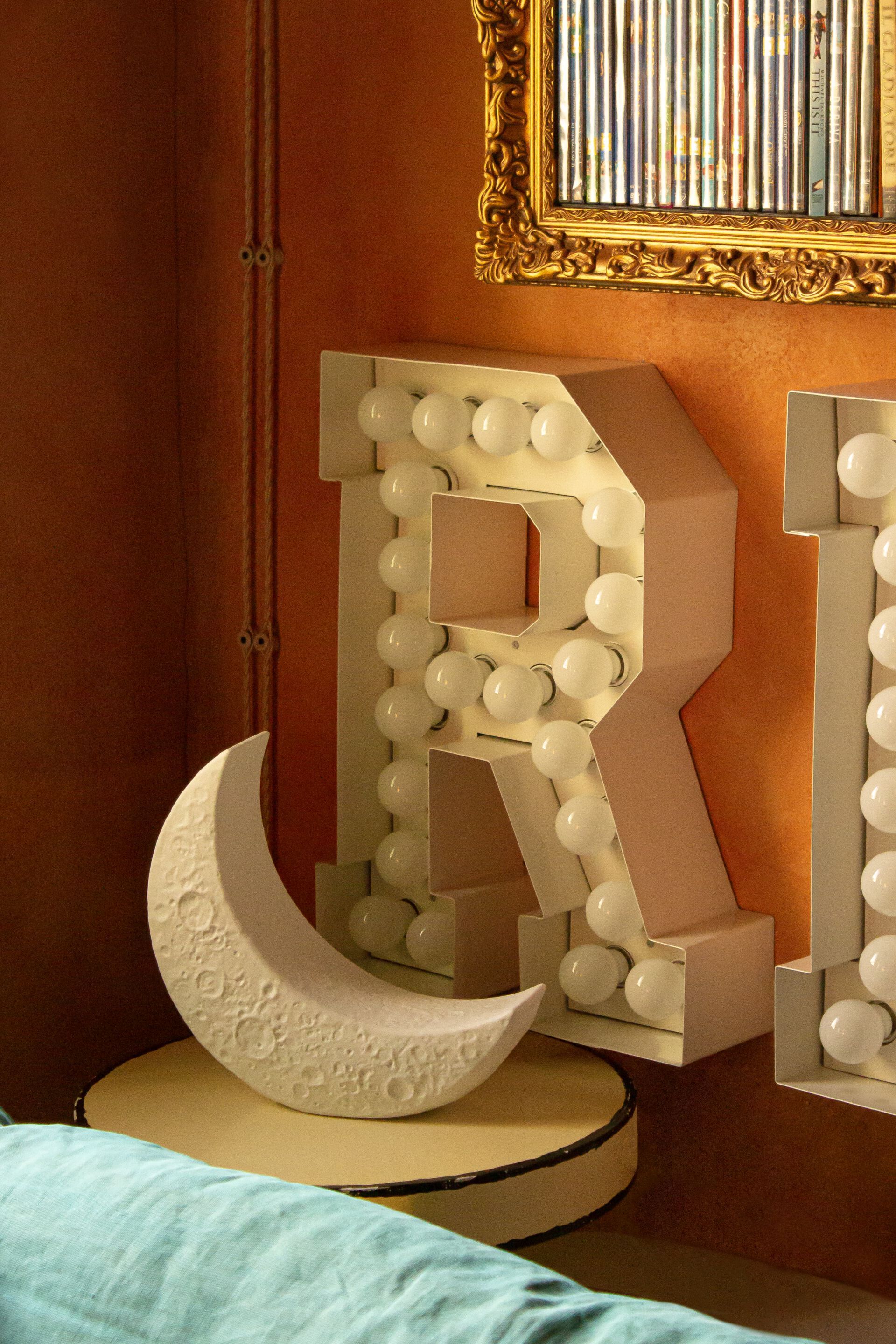 Фарфоровая настольная лампа для детей Seletti MY TINY MOON ARCH-00071392 - Вид №5