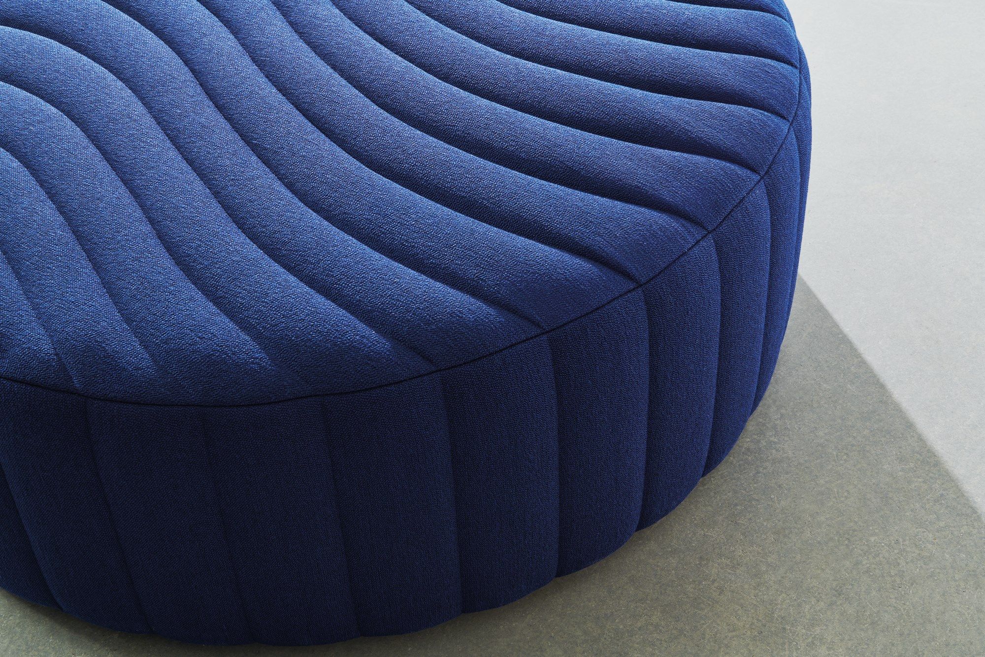 Круглый пуф из ткани Wittmann Adagio ARCH-00059881 - Вид №9