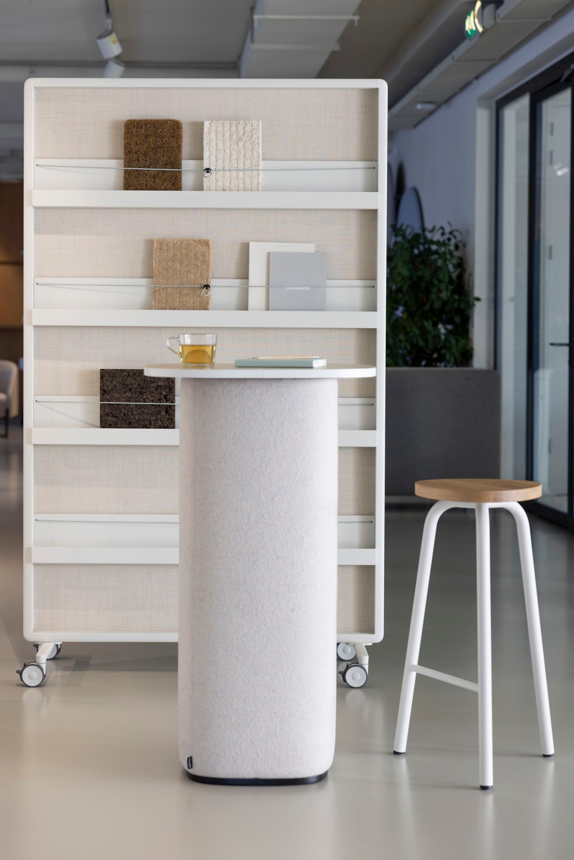 Алюминиевая стойка для журналов с порошковым покрытием Cascando патио ARCH-00014166 - Вид №4