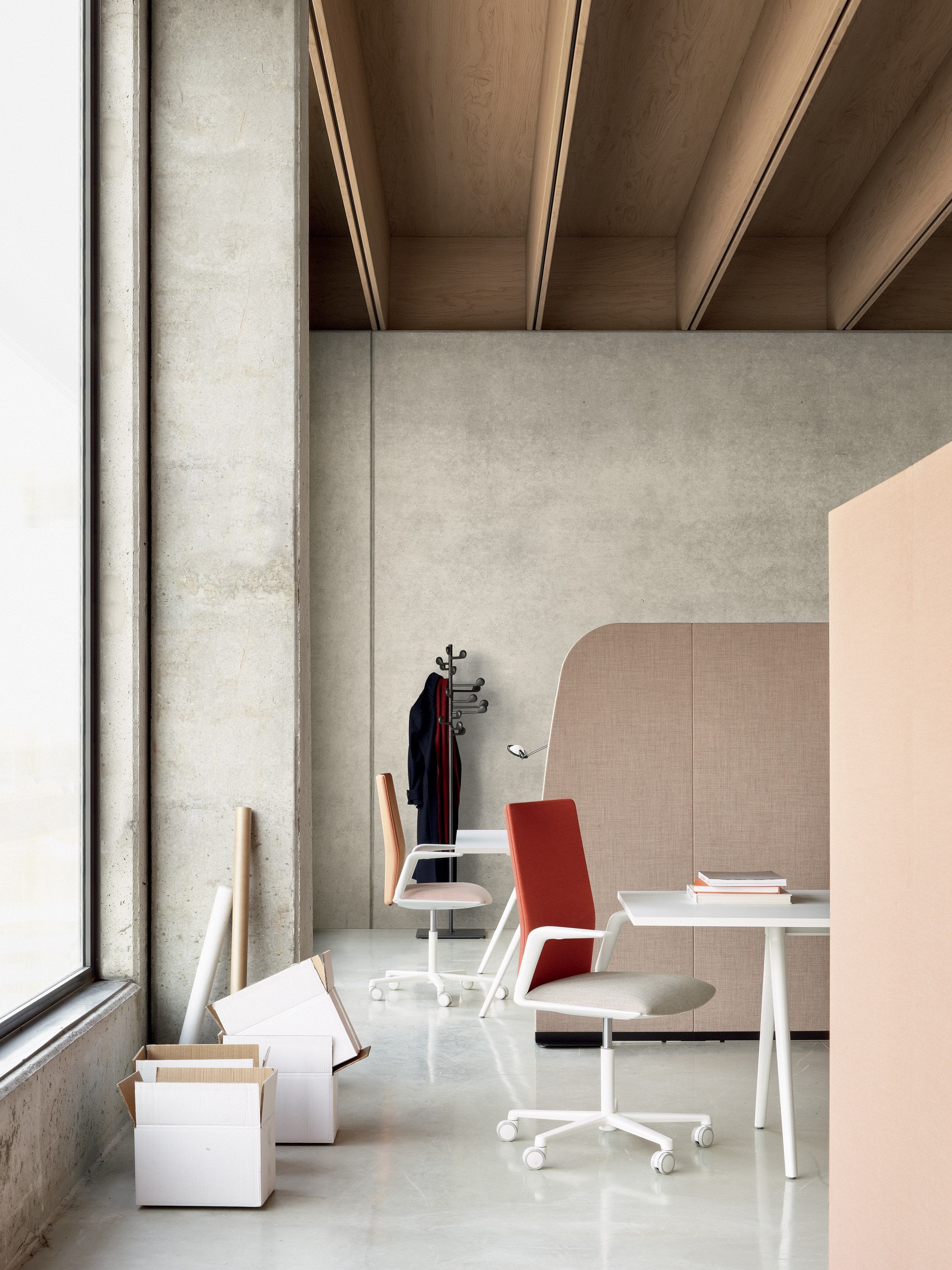 Поворотный операционный офисный стул с подлокотниками Arper Kinesit ARCH-00006124