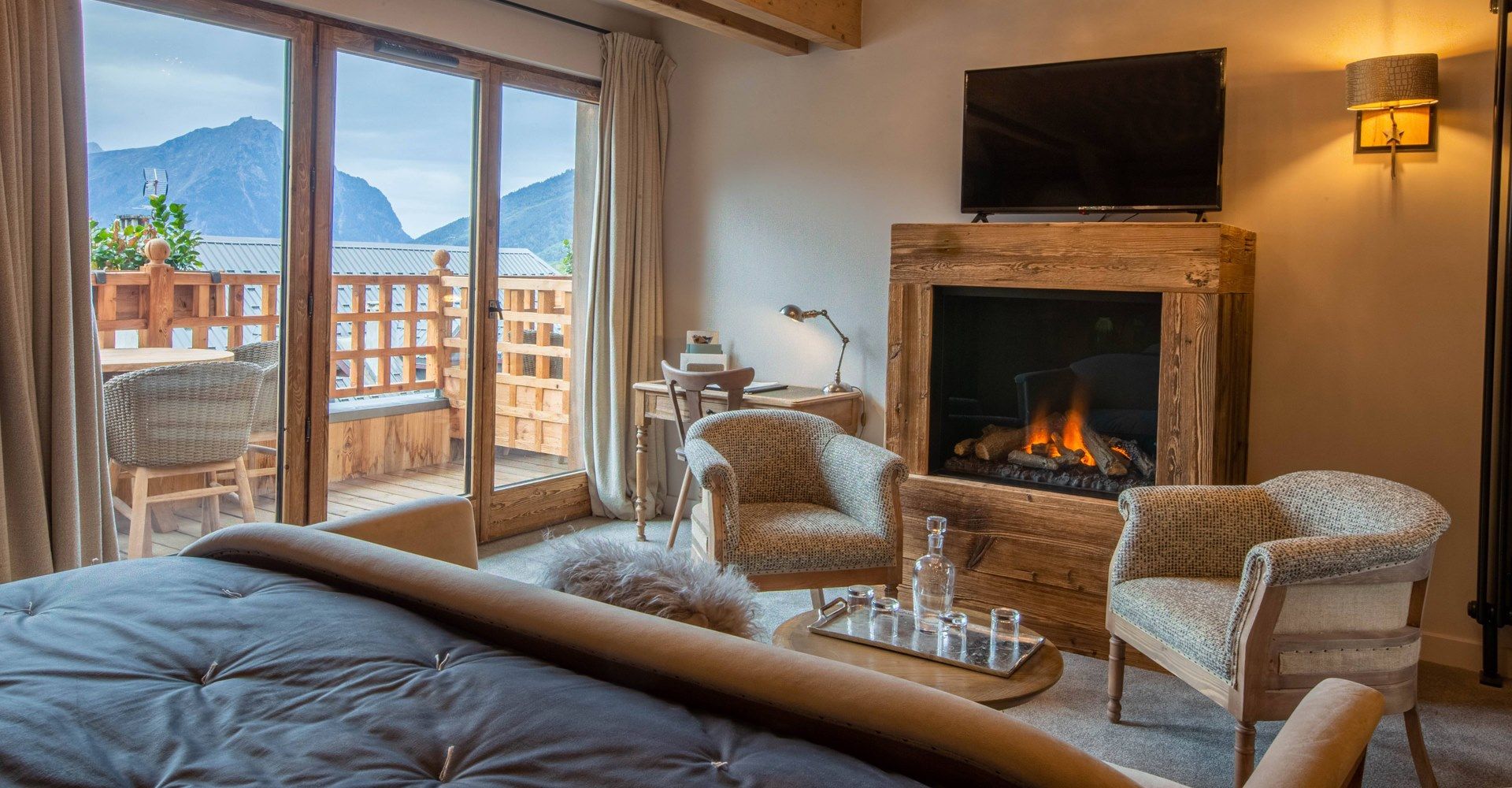 Бархатное кресло с подлокотниками CREARTE COLLECTIONS Paris Essence ARCH-00153221 - Вид №11