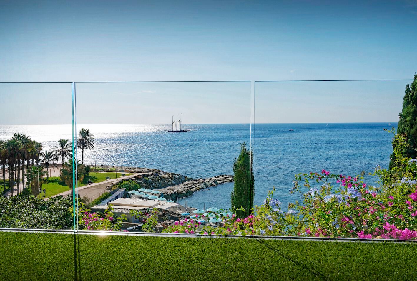 Стеклянный парапет для окон и балконов ALUVETRO система балюстрады GARDA ARCH-00032525 - Вид №4