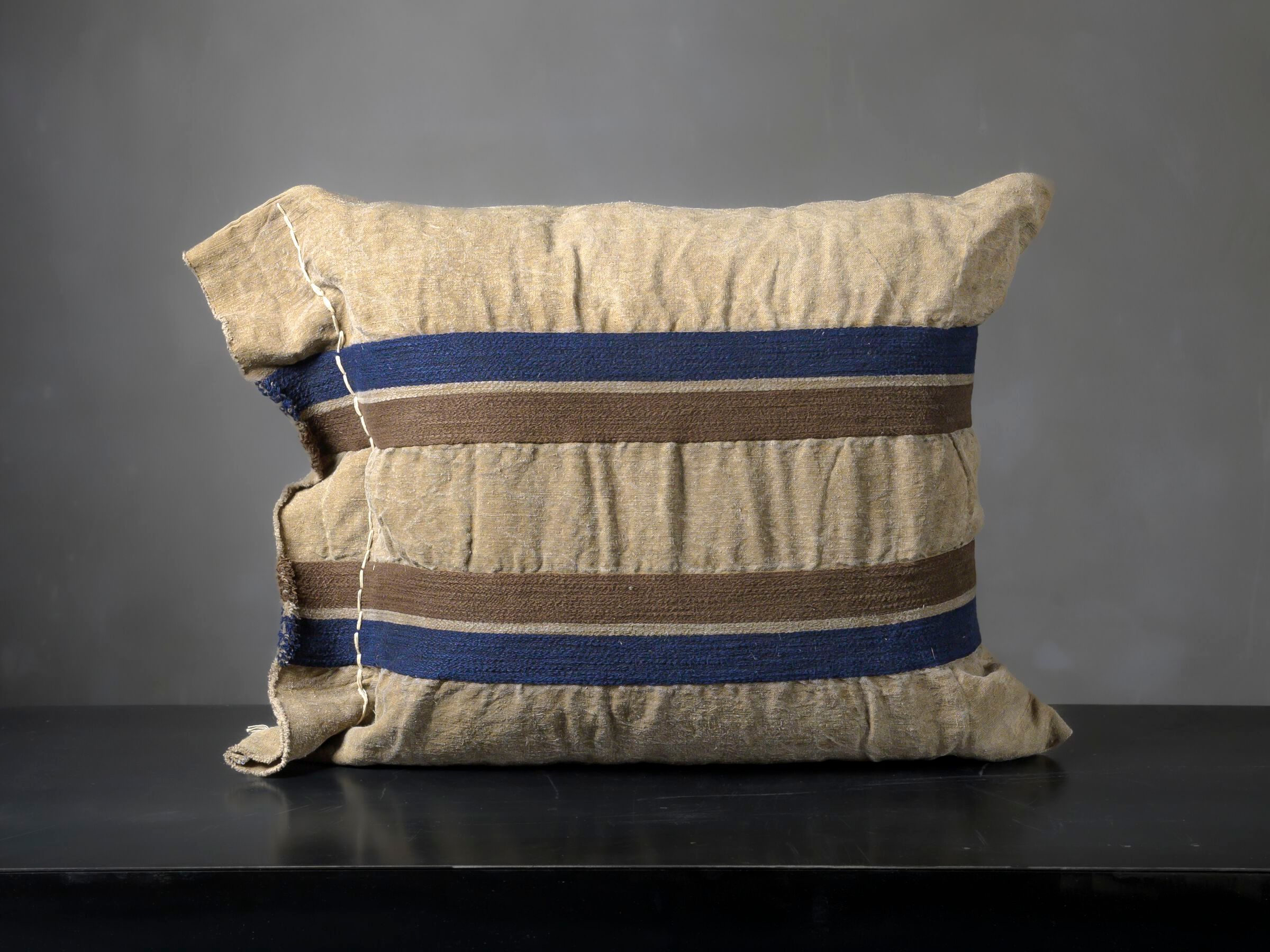 Льняная и хлопковая квадратная подушка The House of Lyria GALEOPSIS ARCH-00052033 - Вид №1