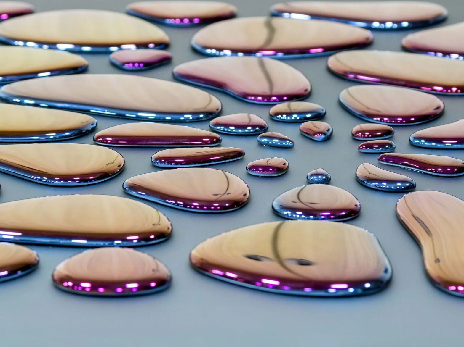 Декоративный предмет из зеркального стекла PlusObject Drops ARCH-00134266