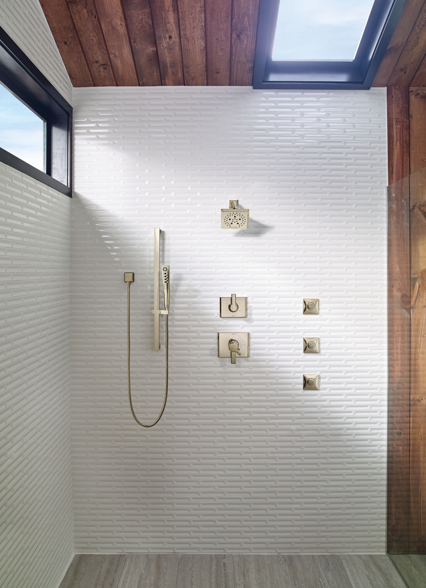 Шланг для ручного душа 60–80 дюймов Delta Faucet U495D-PN60-PK - Вид №1