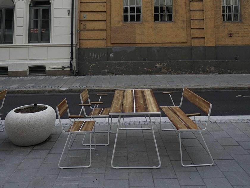 VESTRE Скамейка из стали и дерева с подлокотниками April go sun-id-1399679 - Вид №1