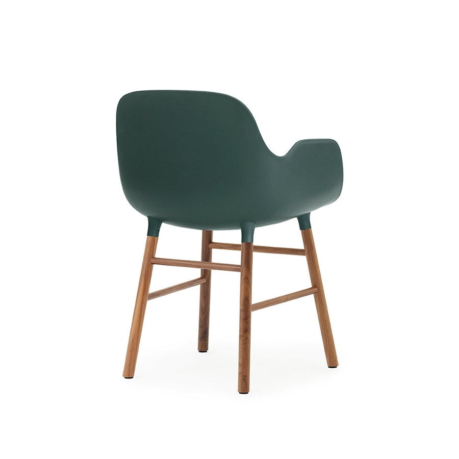 Кресло Form с ножками из ореха 80х56х52 см, зеленое Normann Copenhagen 602772 - Вид №1