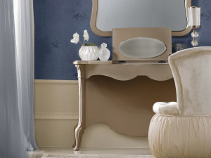 Мобильный туалет с опрокидыванием