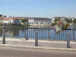 GHM-ECLATEC Столб металлический Kea