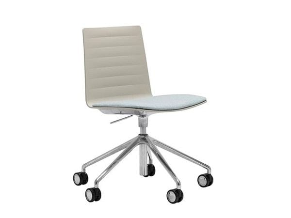 5 спиц мягкий операционный стул Andreu World Flex High Back ARCH-00012363