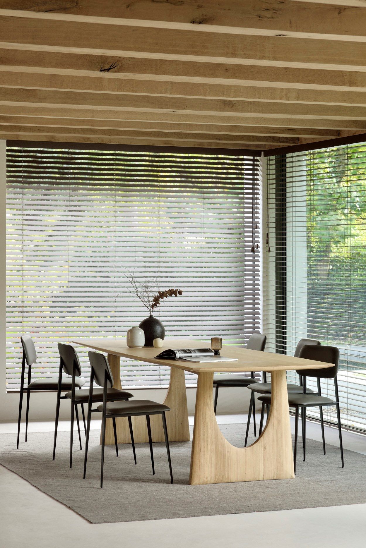 Прямоугольный обеденный стол из дуба Ethnicraft Геометрическая ARCH-00126990 - Вид №5