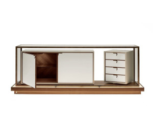 Модульный деревянный и стеклянный комод
