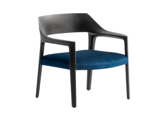 Кресло из ясеня с подлокотниками