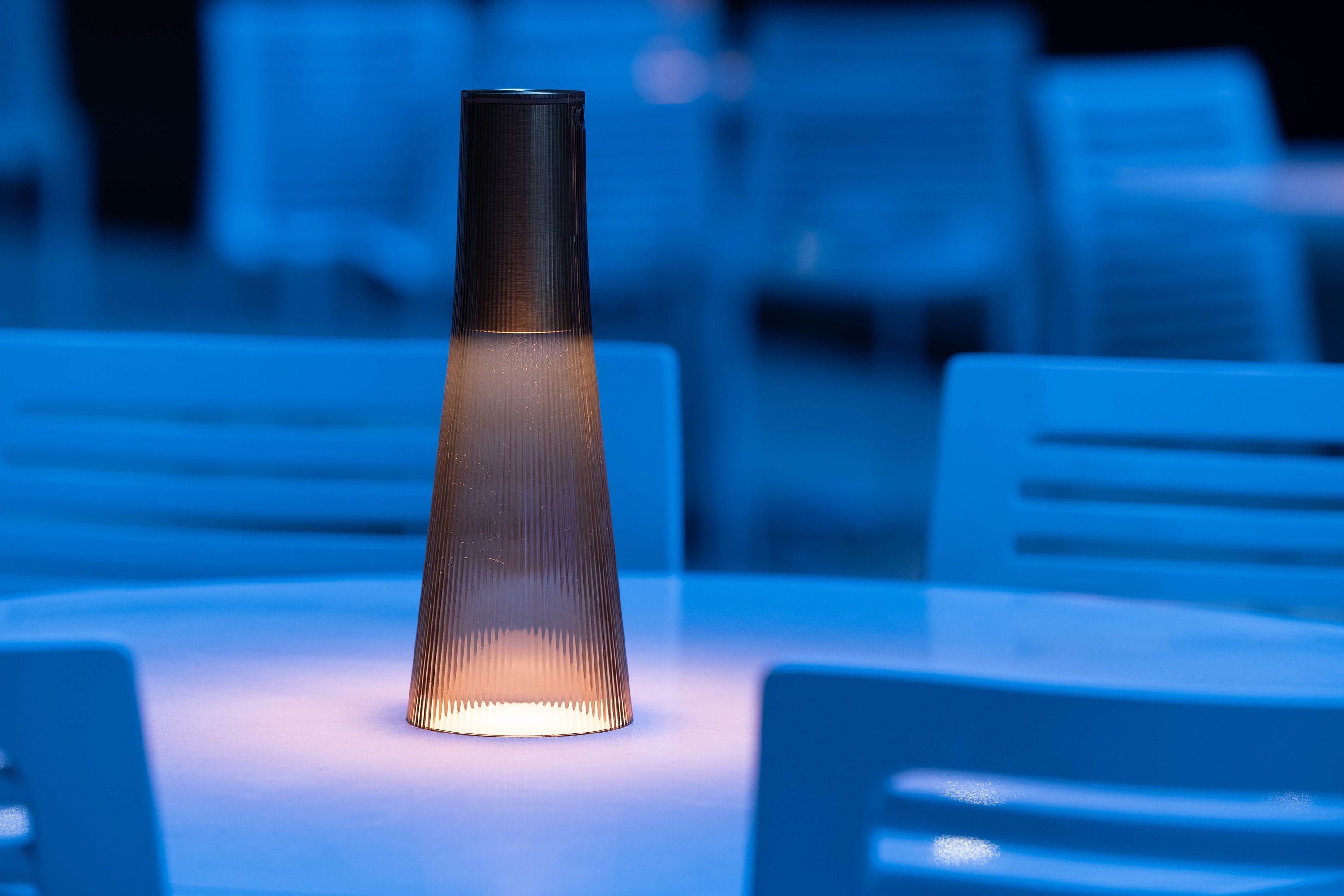 Светодиодная настольная лампа с батарейным питанием PMMA Pablo Designs CANDÉL ARCH-00106959 - Вид №4