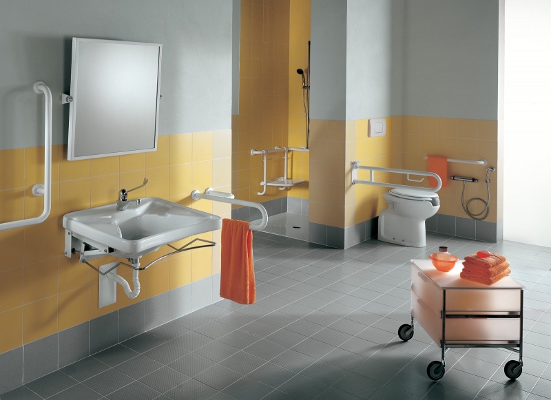 Y0CA01 Автономный туалет с фронтальным открытием Hatria 