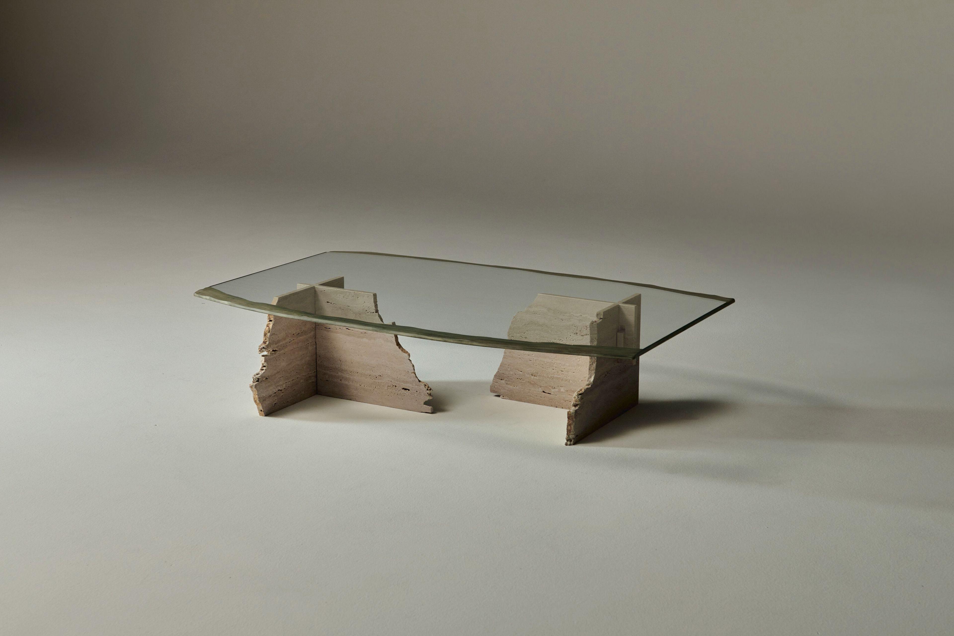 Прямоугольный журнальный столик из травертина и стекла ARTE VENEZIANA пещера ARCH-00018143 - Вид №2