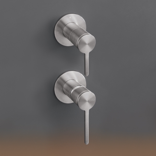 Душевой смеситель с 2/3 ходовым переключающим  INV78 CEADESIGN  - Вид №1