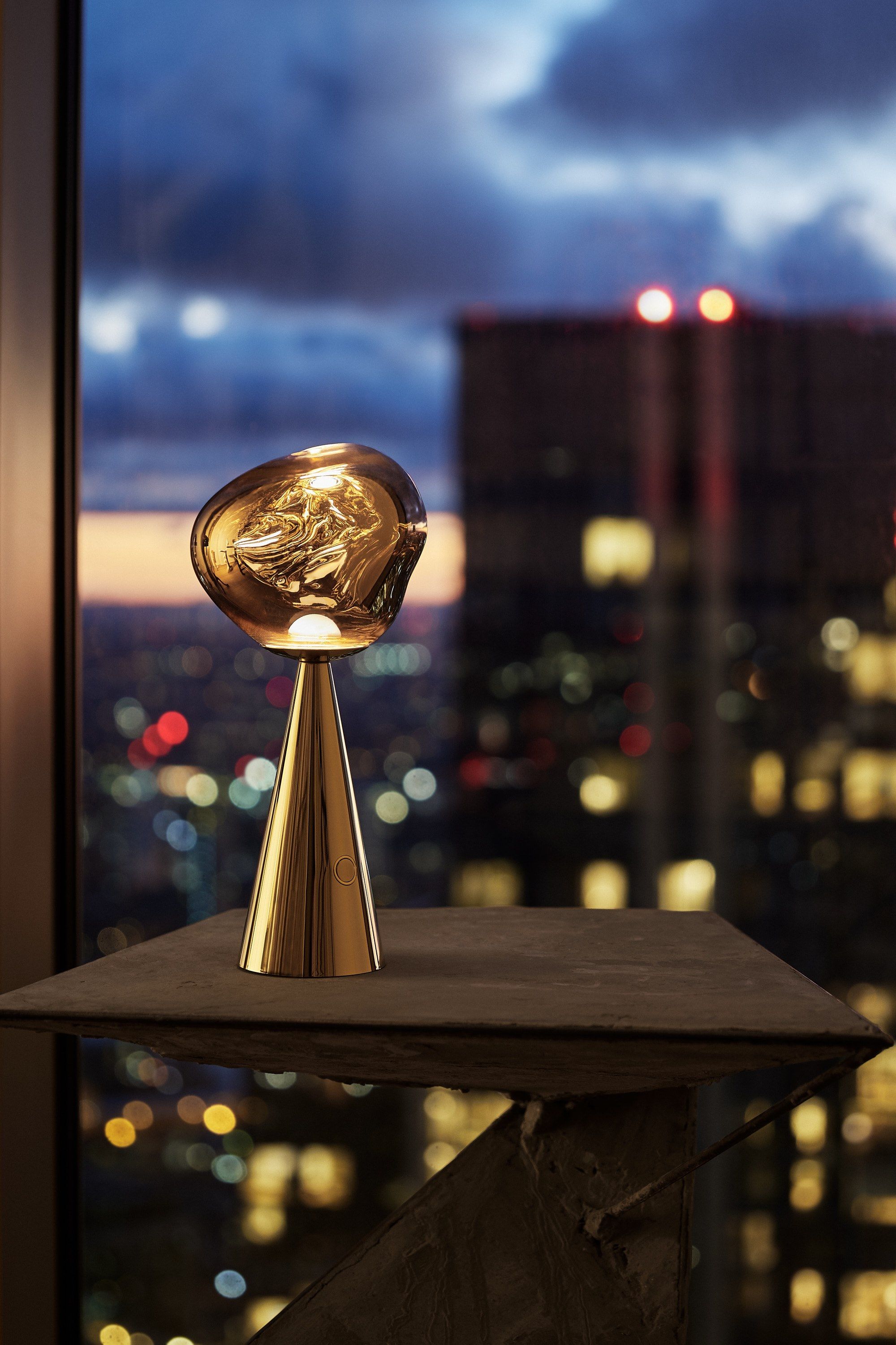 Светодиодная настольная лампа с батарейным питанием Tom Dixon Melt ARCH-00056851 - Вид №19