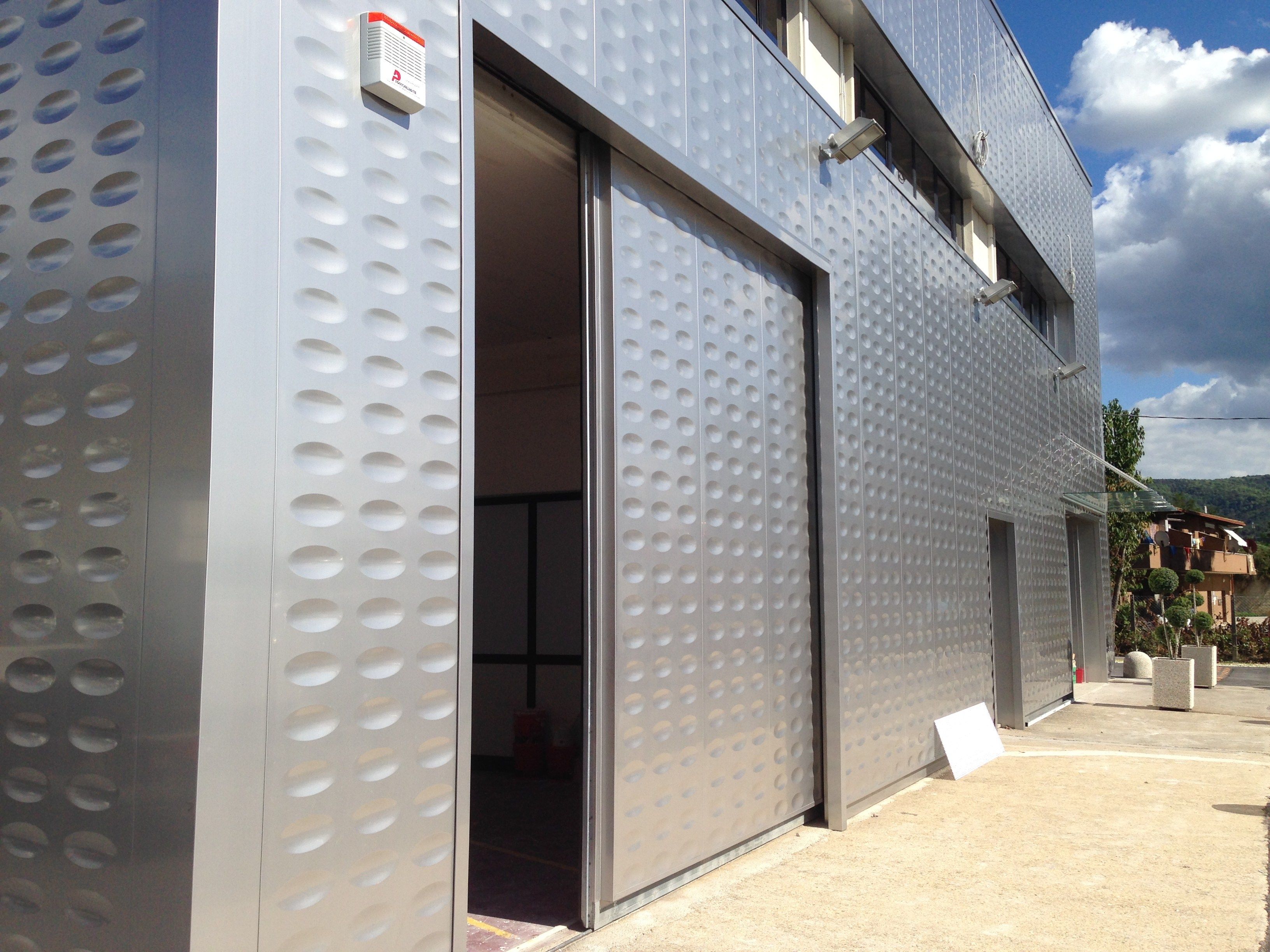 Изолированная металлическая панель для фасада ELCOM SYSTEM ТЕРМОПАРЕТЫ® ARCH-00151976 - Вид №53