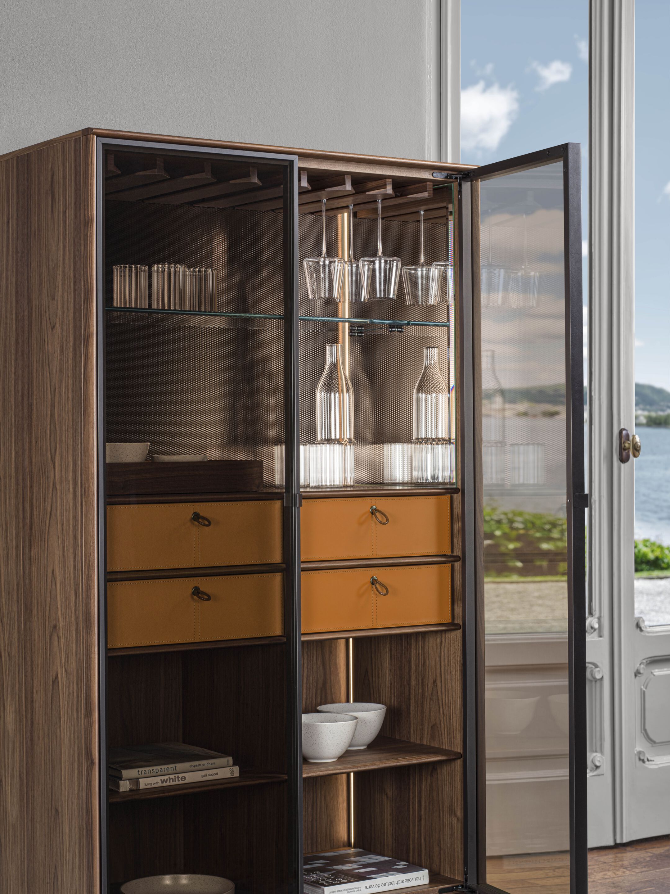 Шкаф из орехового дерева со встроенным освещением Porada двадцать четыре ARCH-00107630 - Вид №6