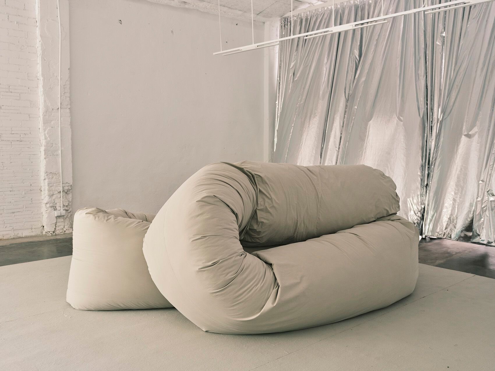 Трансформируемый диван из полиэфирного волокна BD Barcelona SAUSAGE ARCH-00022982 - Вид №19