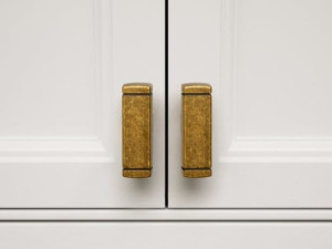 Металлическая ручка