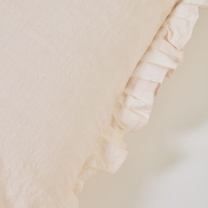 109443 Nacha cotton and linen cushion cover in pink 45 x 45 cm La Forma