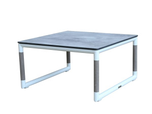 Квадратный низкий журнальный столик