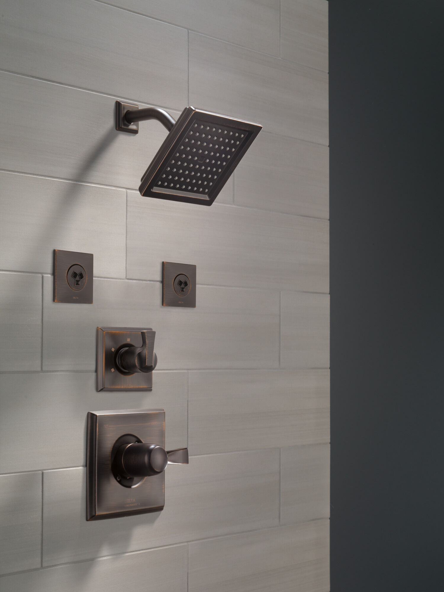 SH5002-RB Спрей для тела HydraChoice® - бодрящая насадка H2Okinetic® Delta Faucet HydraChoice Body Spray System Венецианская бронза  - Вид №1