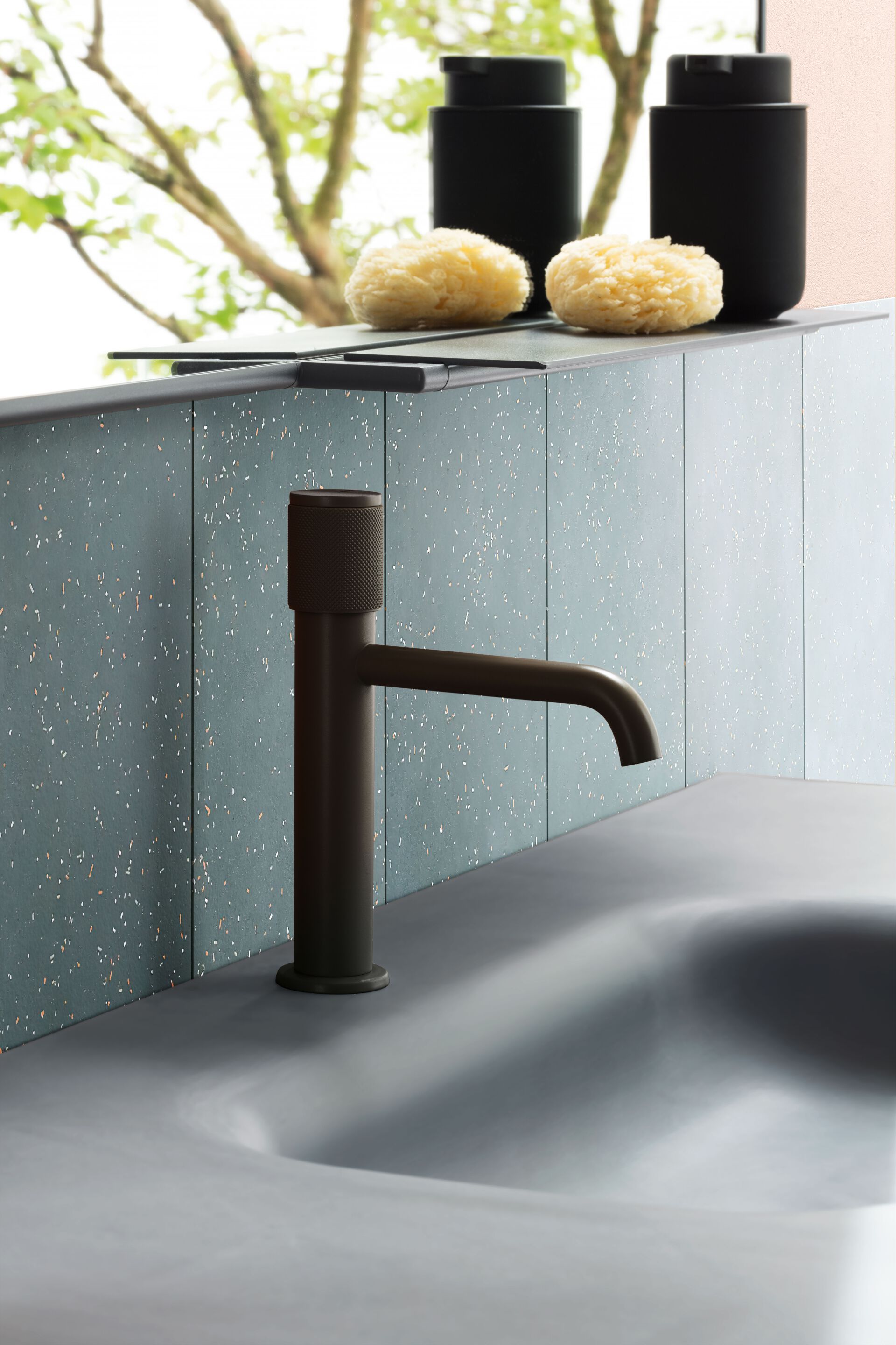 Глянцевый и матовый лакированный деревянный подвесной умывальник ARBLU Dress System ARCH-00122119 - Вид №5