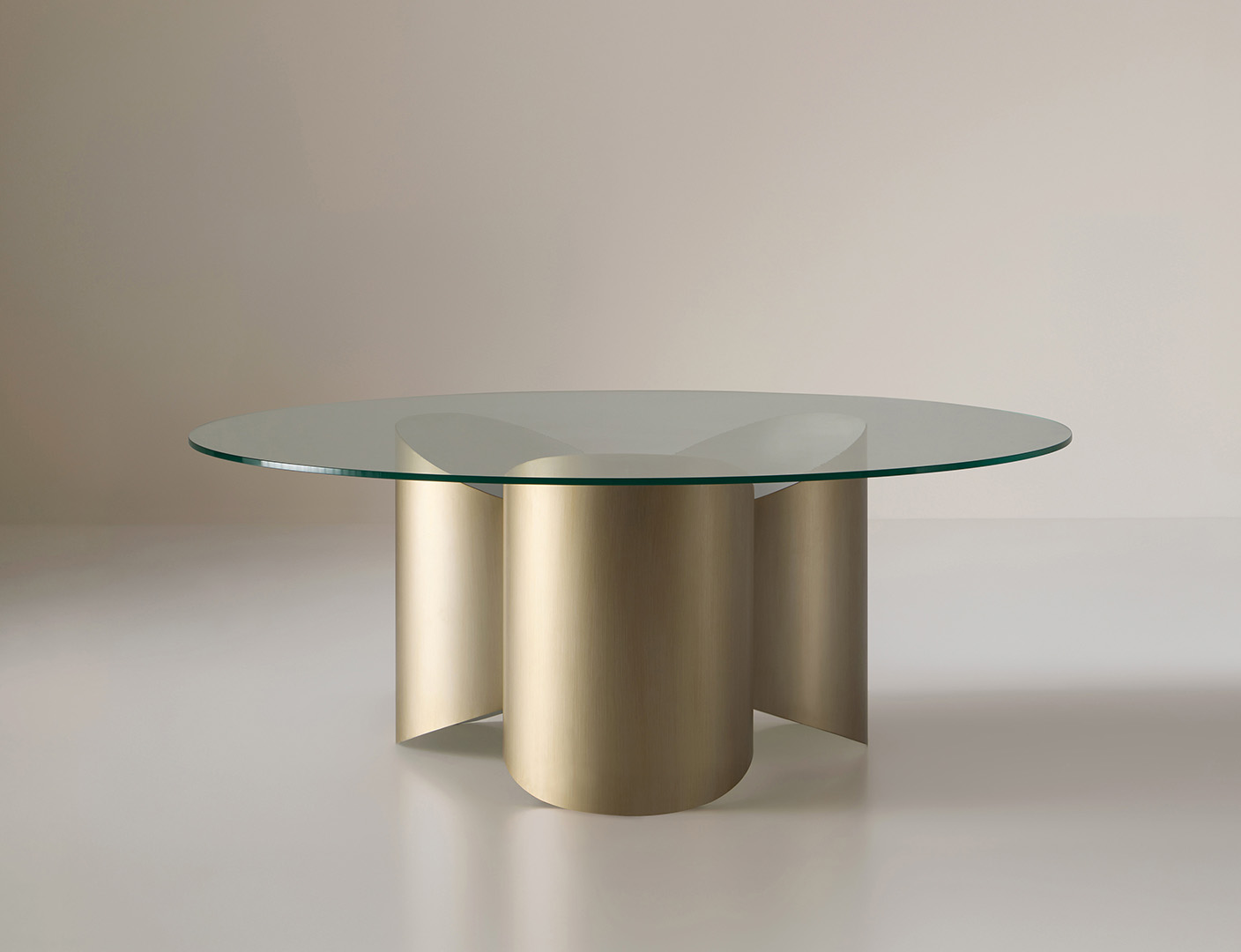 Носовой обеденный стол Bow А6121 Coleccion Alexandra - Вид №1