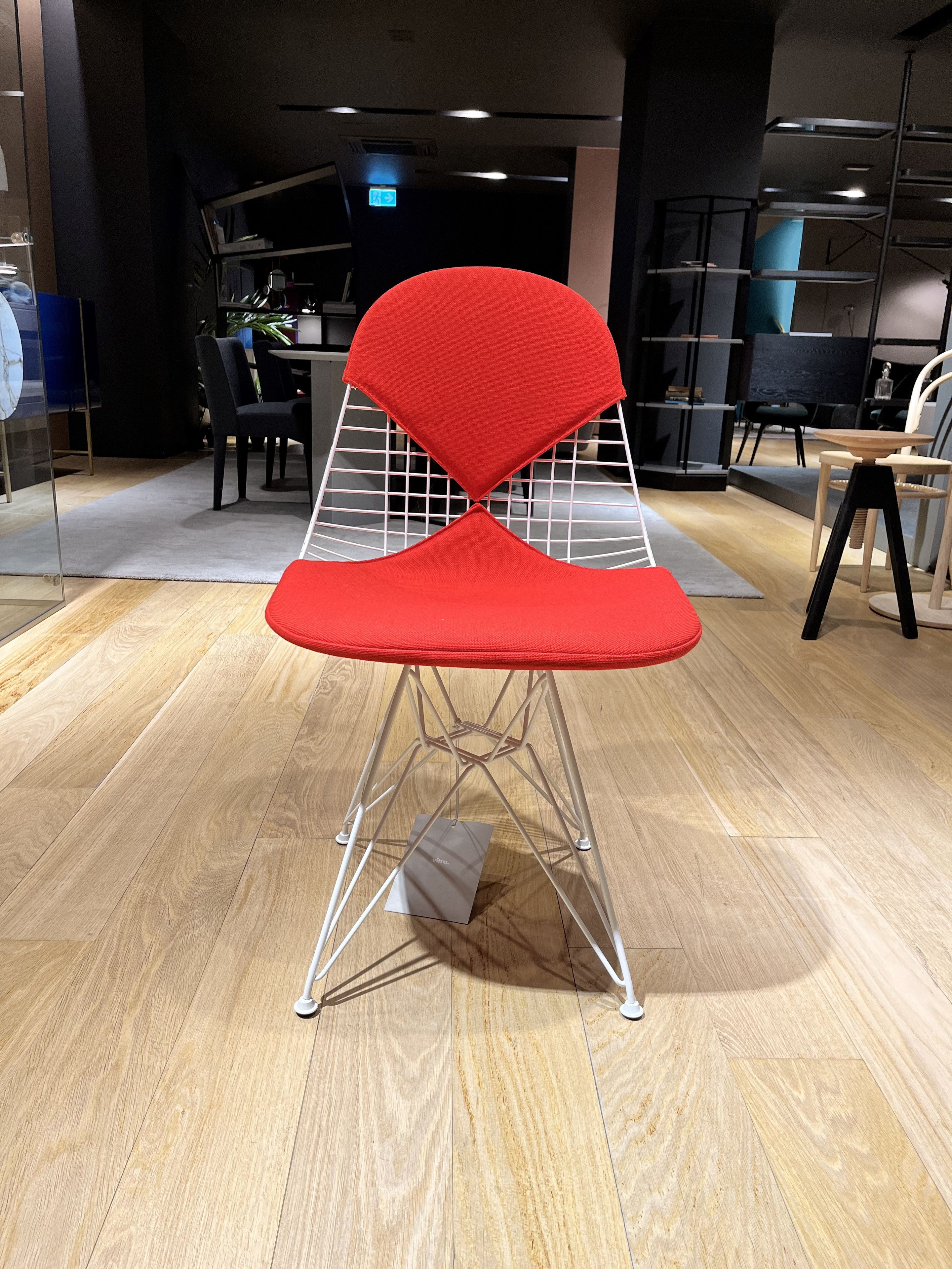 Стальной стул с мягким сиденьем In Stock Vitra ARCH-00108601 - Вид №7