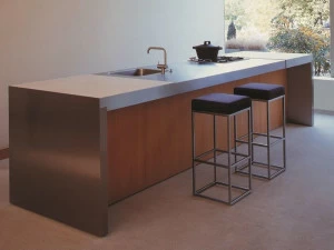 Strato Cucine Кухня с островом из стали и дерева Mg