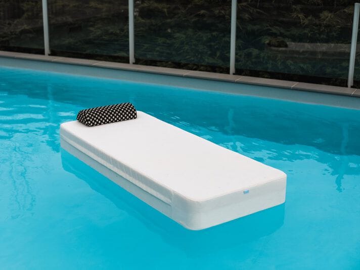 Плавающий шезлонг в Batyline® COZIP JUSTINE ARCH-00039285