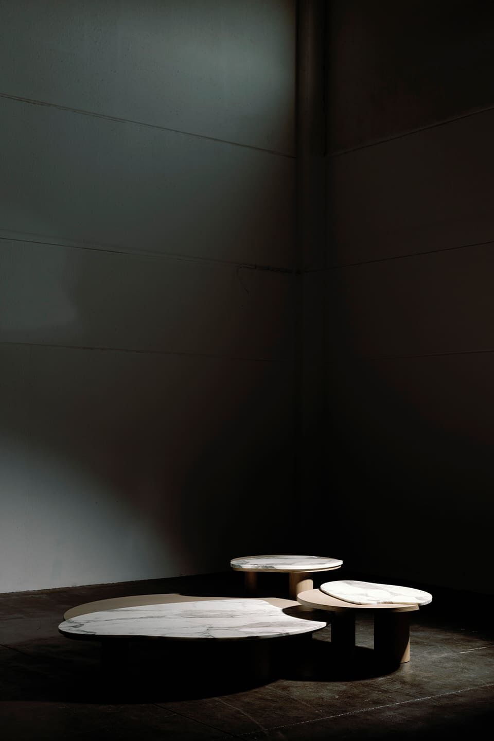 Журнальный столик из мрамора Калакатта и дуба Greenapple Bordeira ARCH-00013344 - Вид №2