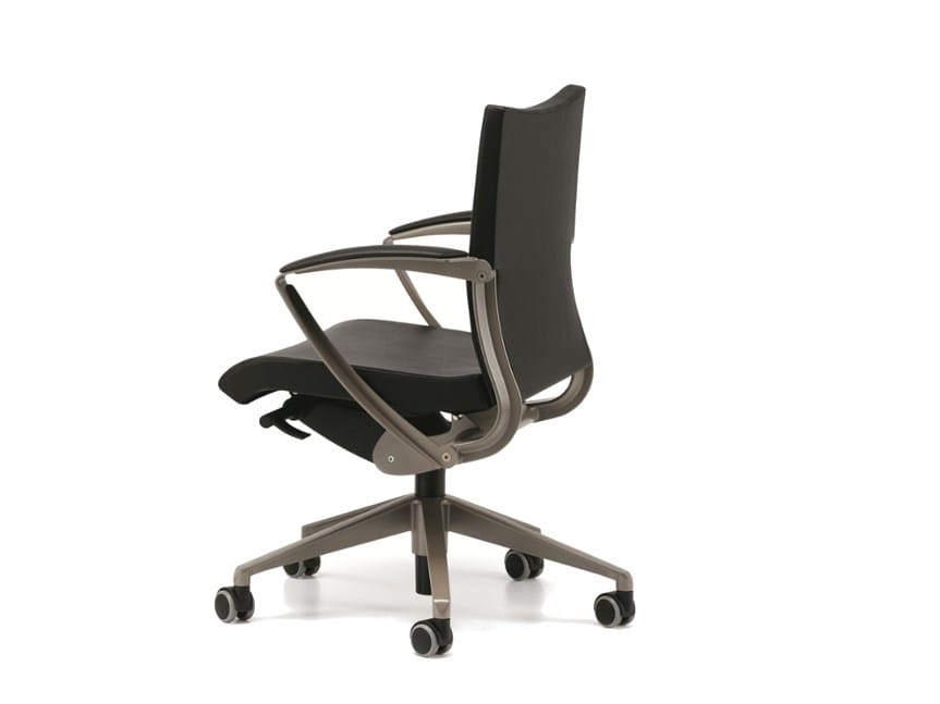 Кожаное офисное кресло с колесами и подлокотниками с 5 спицами TALIN Avia ARCH-00092265 - Вид №1