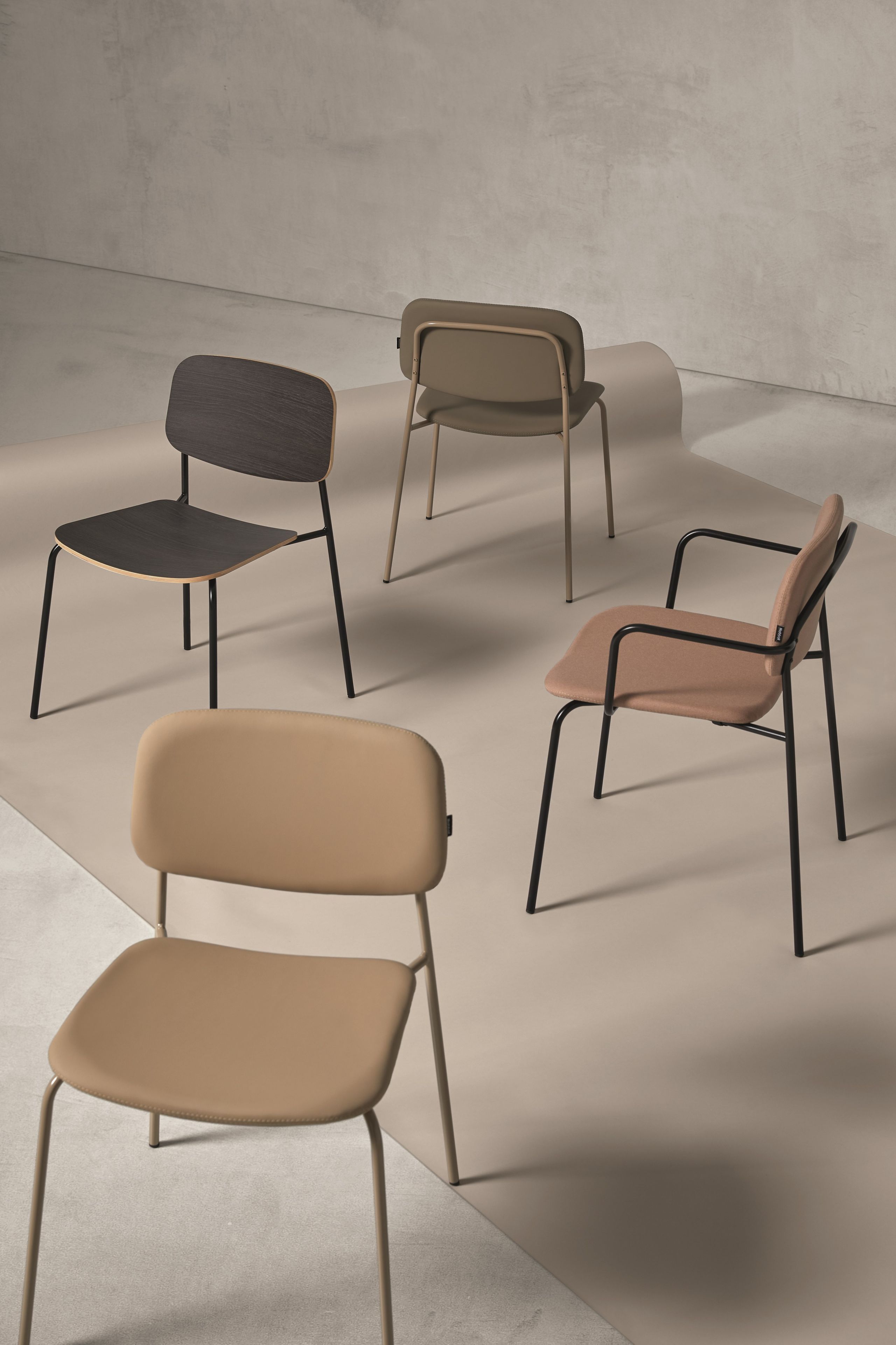 Мягкий тканевый стул с подлокотниками Mobboli Cap ARCH-00009649 - Вид №1