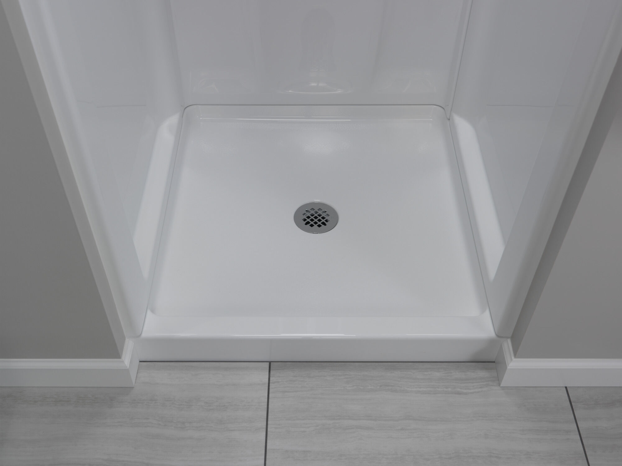 Classic 400 32 "x 32" душевой поддон с центральным сливом Delta Faucet 40014 - Вид №8